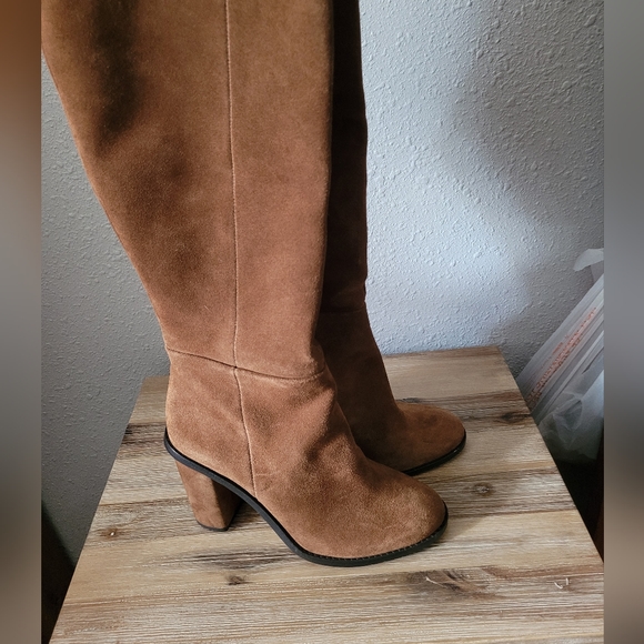 Barrine Suede knee High Boots - Picture 12 of 14